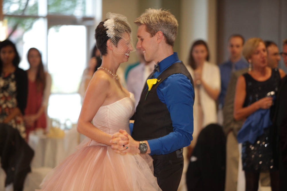 From Infusion To The Aisle A Bride Plans Her Wedding During Cancer 