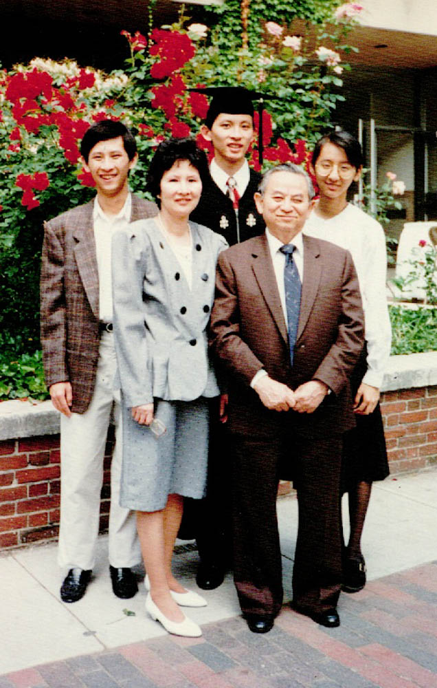 Harvard, Vincent Ho, graduation, Vietnam