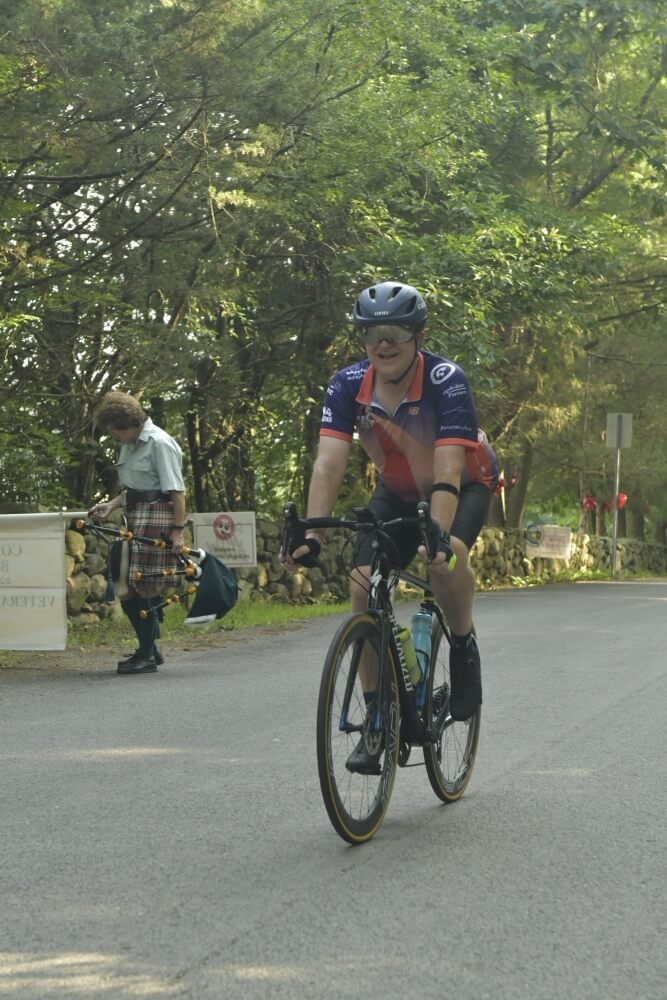 Dana-Farber thoracic oncologist David Barbie, MD, has ridden in the Pan-Mass Challenge (PMC) each year from 2018-22, and delights in seeing his patients along the route. 