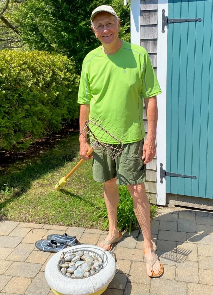 Kidney cancer survivor John Brazeau has returned to golfing and clamming thanks to the success of his treatment.